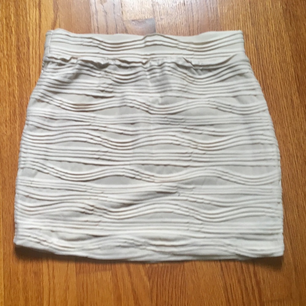 NWOT Sparkle and Fade skirt